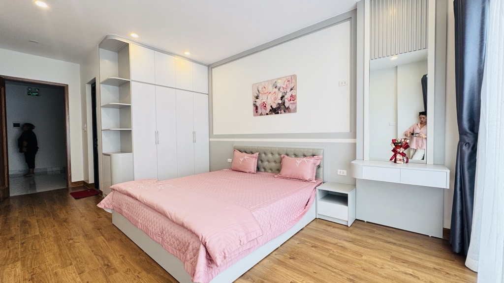 TRẦN CUNG – NHÀ ĐẸP  6 TẦNG, THANG MÁY – GẦN PHỐ - NỘI THẤT ĐẸP CHỈ VIỆC Ở.
